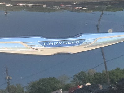 2017 Chrysler 300 LIM
