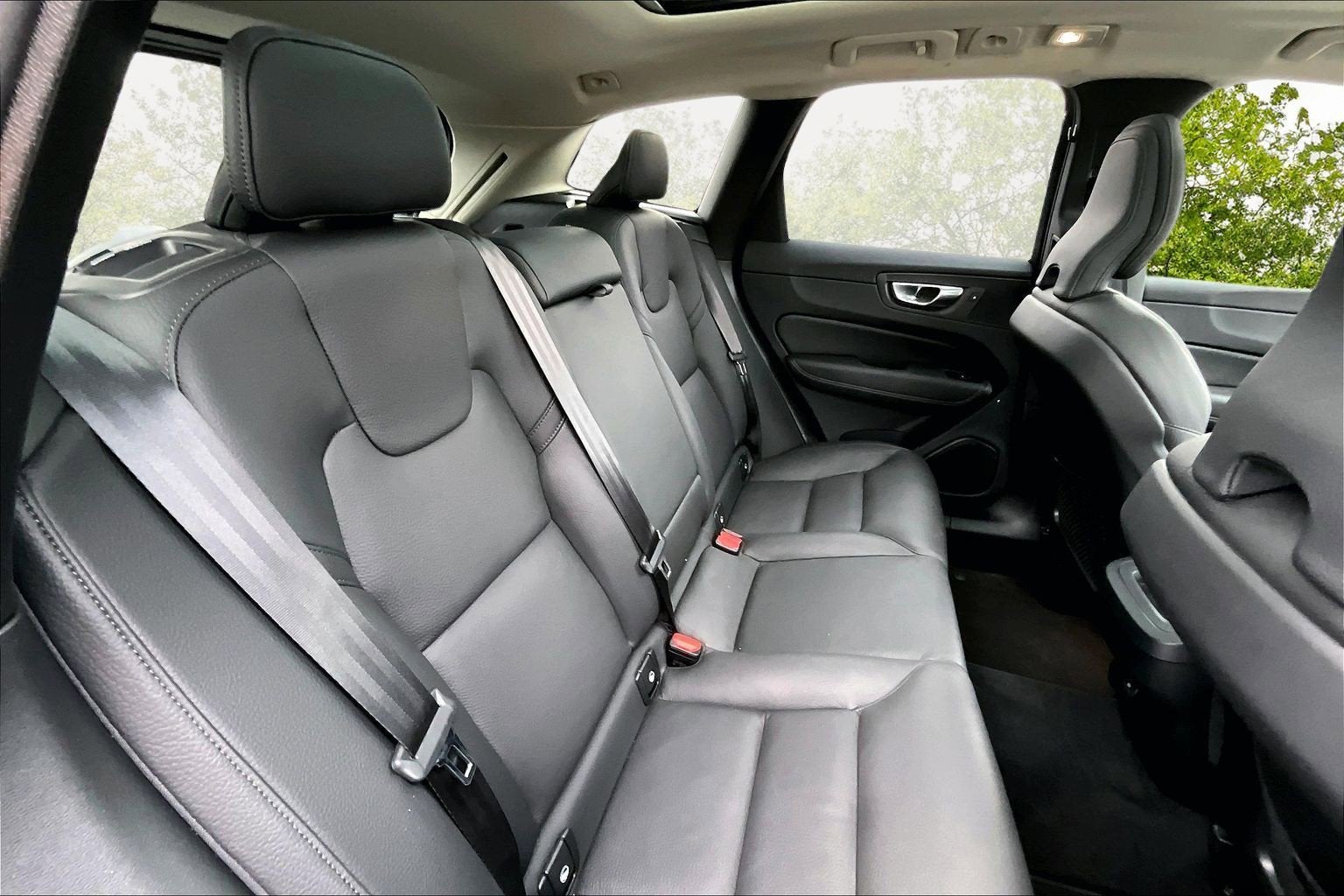 2025 Volvo XC60 Plus