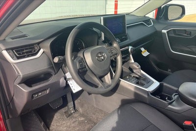 2025 Toyota RAV4 LE
