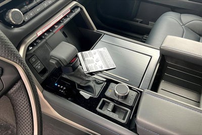 2026 Toyota Tundra i-FORCE MAX Tundra Platinum