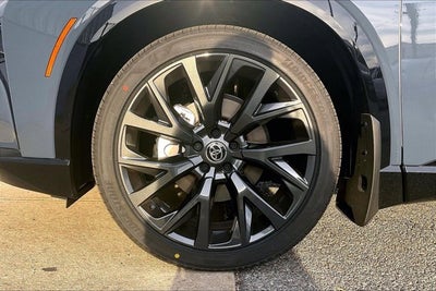 2025 Toyota Toyota Crown Signia Limited