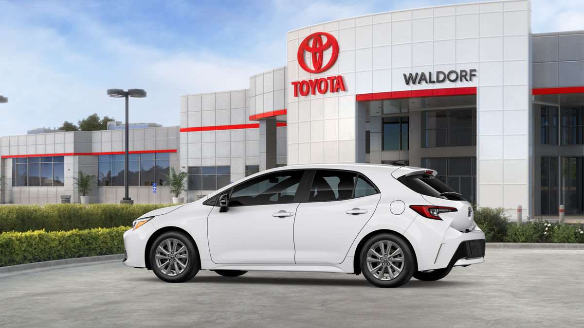 2026 Toyota Corolla Hatchback SE