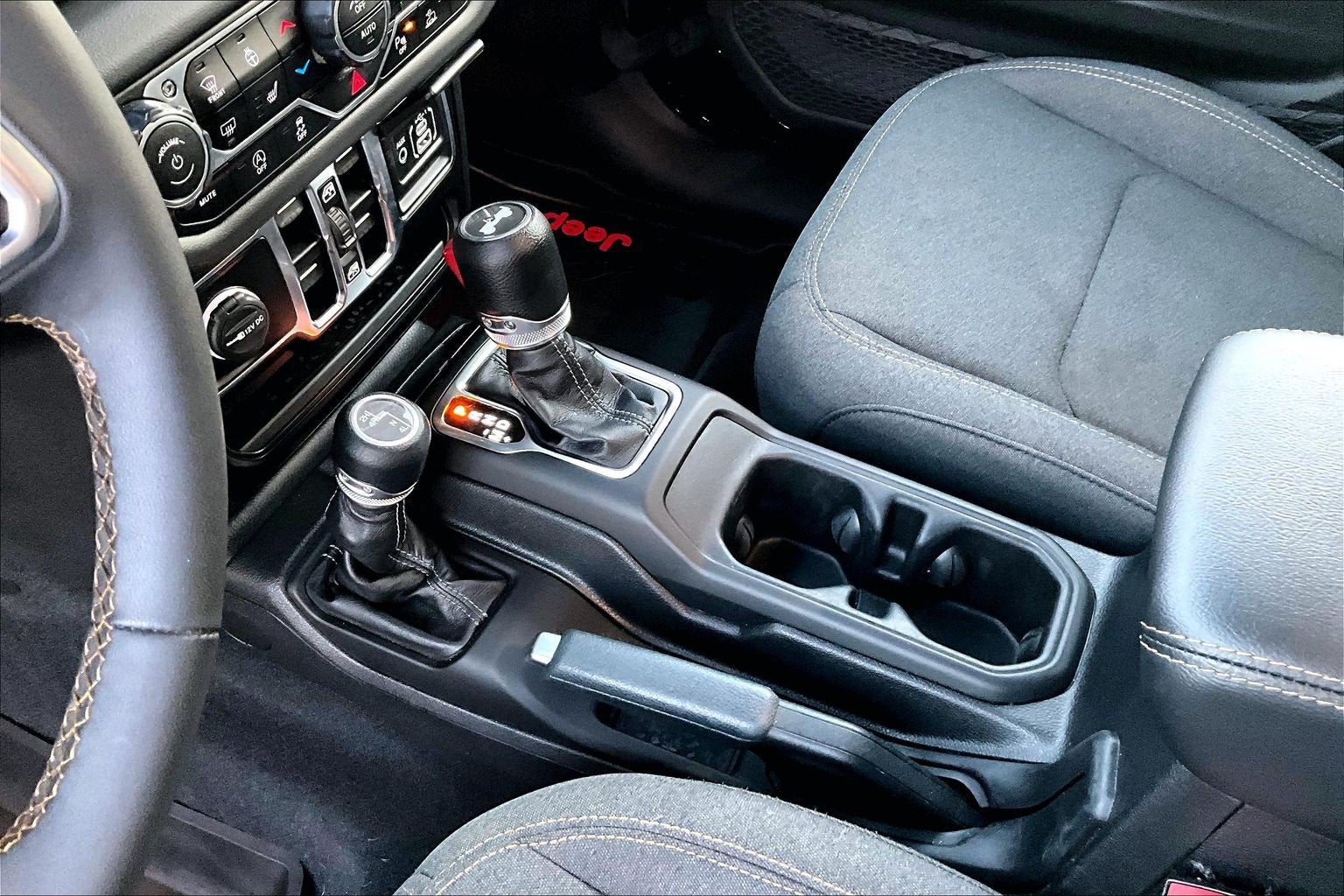 2024 Jeep Wrangler 4-Door Sahara 4x4