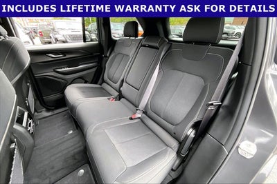 2025 Jeep Grand Cherokee Laredo X 4x4