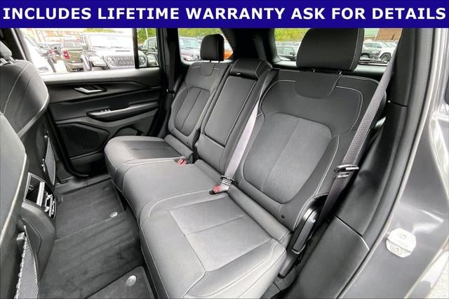 2025 Jeep Grand Cherokee Laredo X 4x4