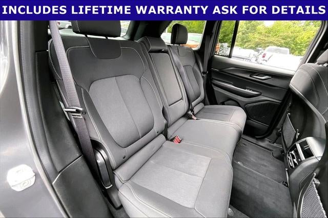2025 Jeep Grand Cherokee Laredo X 4x4