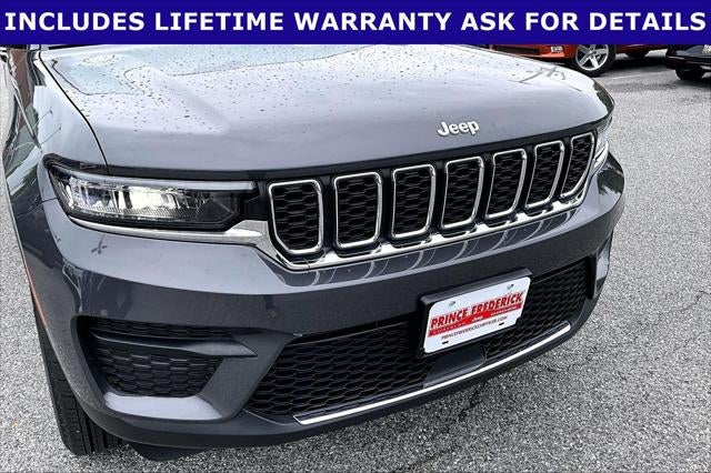 2025 Jeep Grand Cherokee Laredo X 4x4