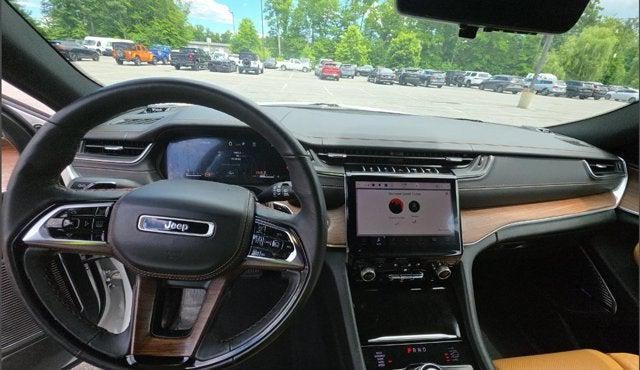 2023 Jeep Grand Cherokee L Summit 4x4