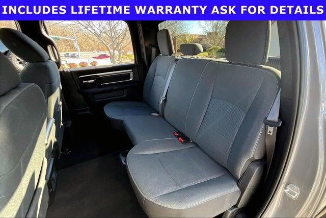 2024 RAM 1500 Classic Warlock Crew Cab 4x4 5'7' Box
