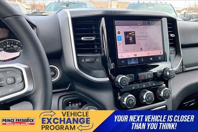 2025 RAM 1500 Big Horn Crew Cab 4x4 6'4' Box