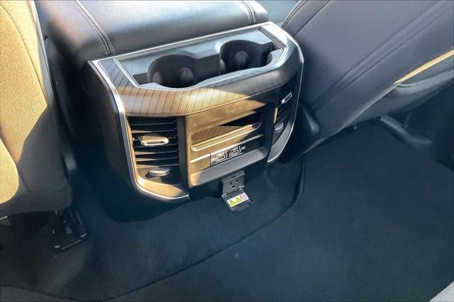2025 RAM 1500 Big Horn Crew Cab 4x4 5'7' Box