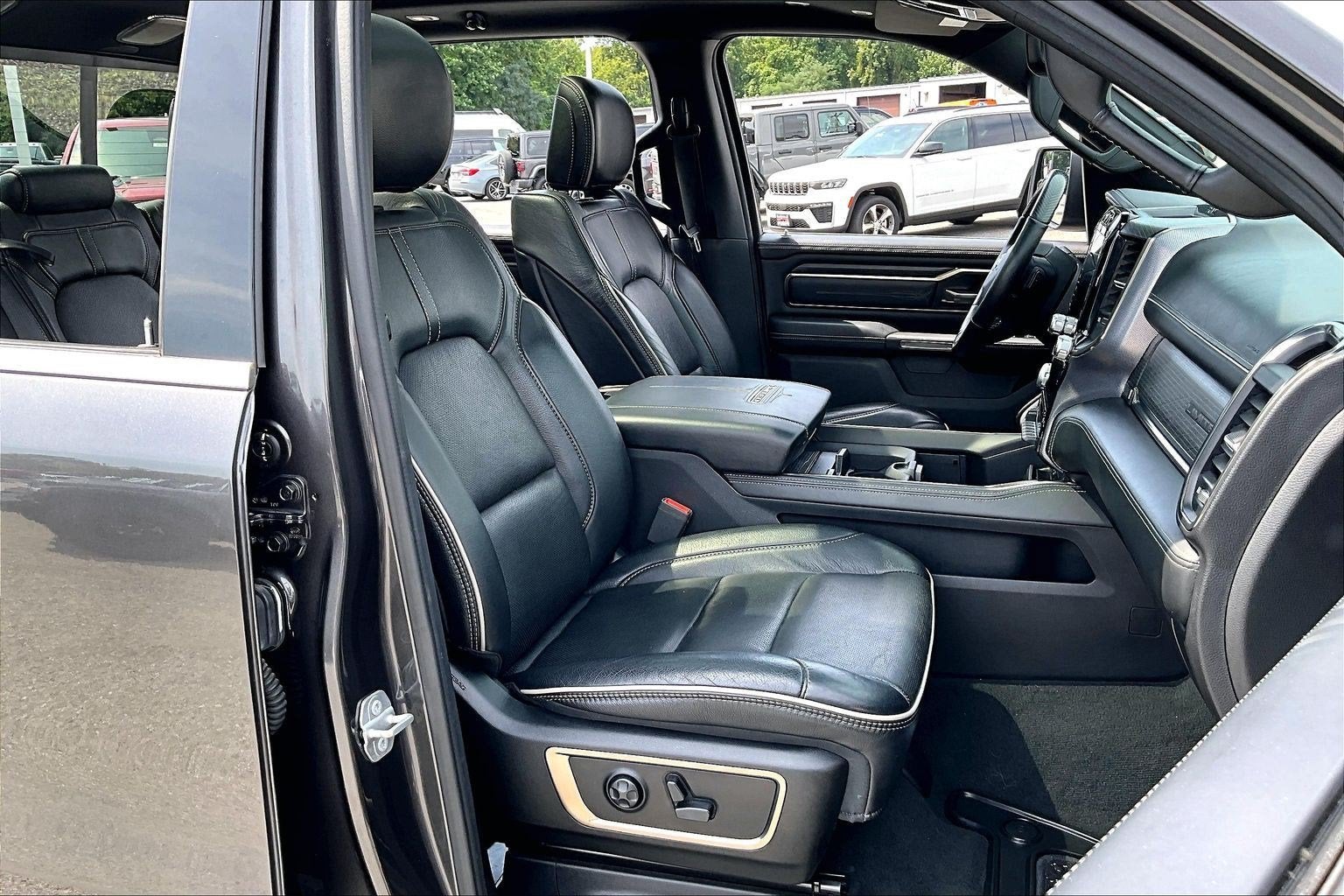 2019 RAM 1500 Limited Crew Cab 4x4 5'7' Box