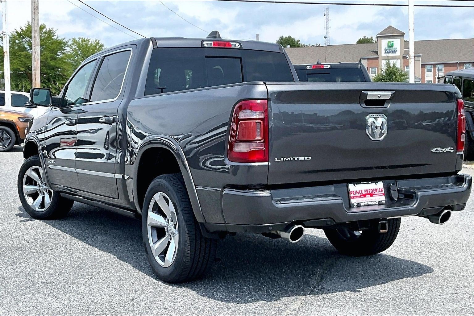 2019 RAM 1500 Limited Crew Cab 4x4 5'7' Box