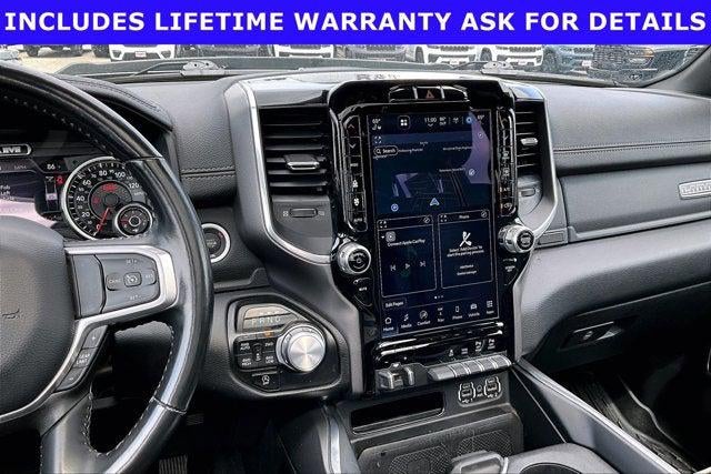 2022 RAM 1500 Laramie Crew Cab 4x4 5'7' Box