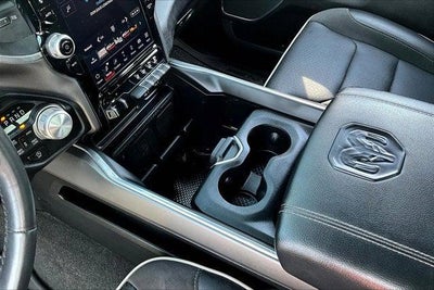 2023 RAM 1500 Laramie Crew Cab 4x4 5'7' Box