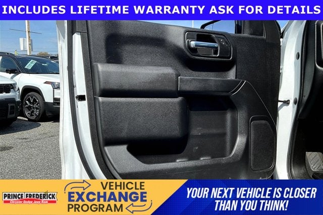 2021 Chevrolet Silverado 1500 4WD Crew Cab Short Bed Custom