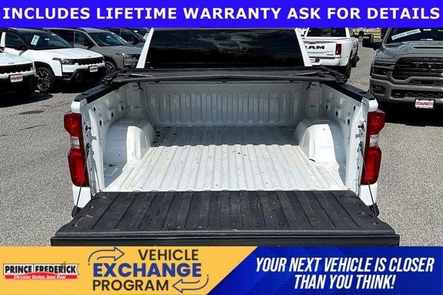 2021 Chevrolet Silverado 1500 4WD Crew Cab Short Bed Custom
