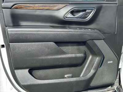2023 Chevrolet Suburban 4WD Premier