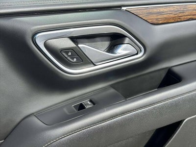 2023 Chevrolet Suburban 4WD Premier