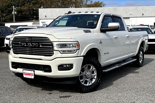 2020 RAM 3500 Laramie Crew Cab 4x4 8' Box