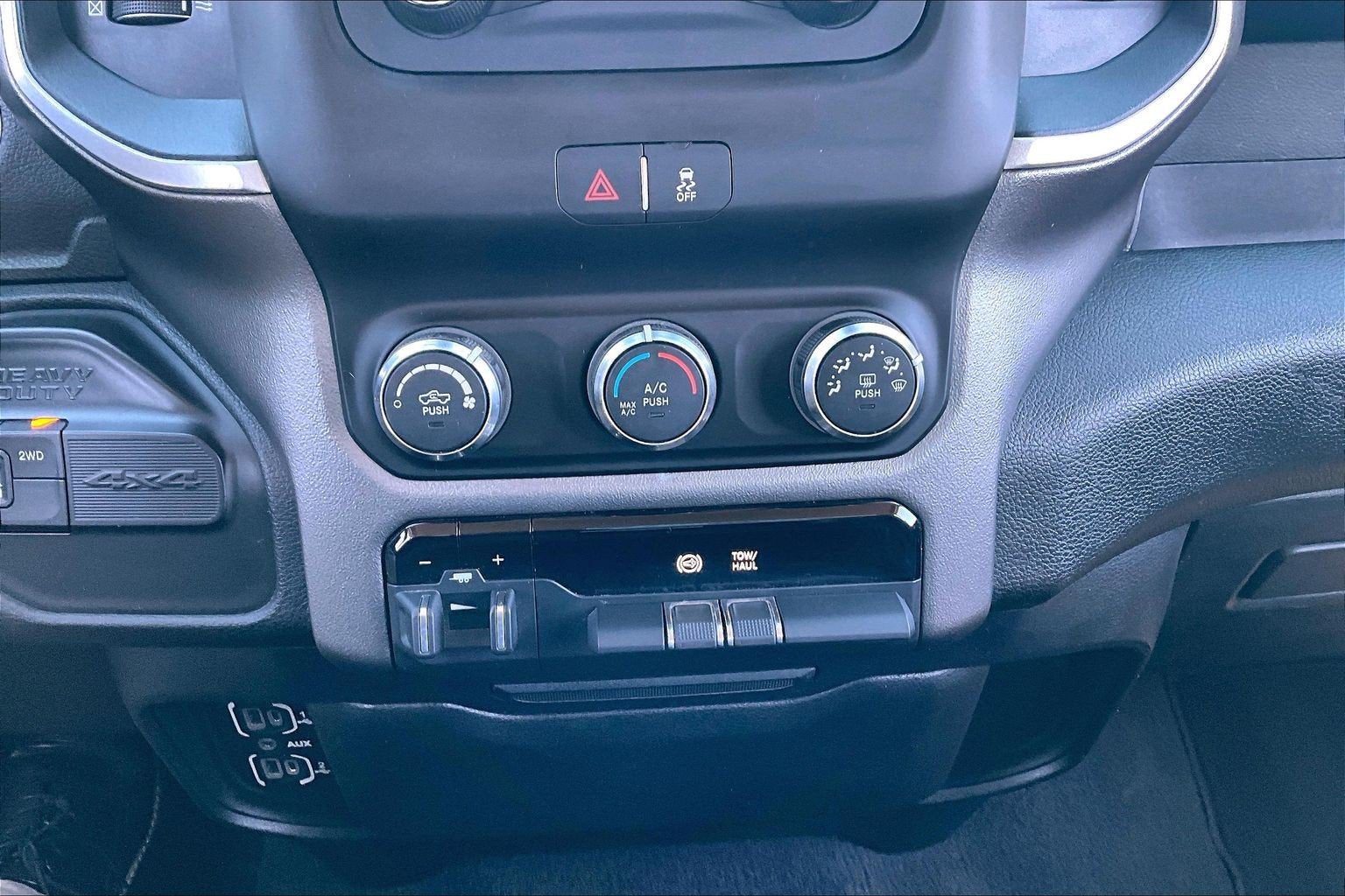 2019 RAM 2500 Big Horn Crew Cab 4x4 8' Box