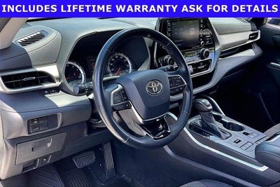 2021 Toyota Highlander LE