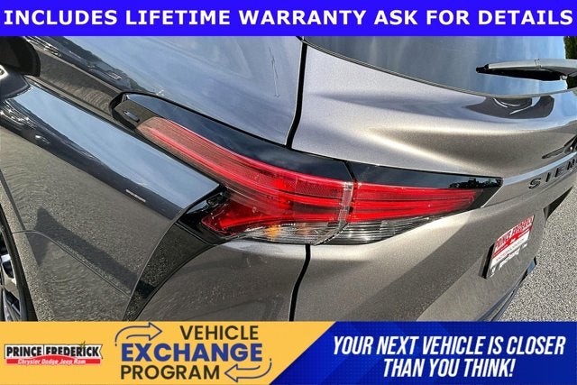 2025 Toyota Sienna XSE