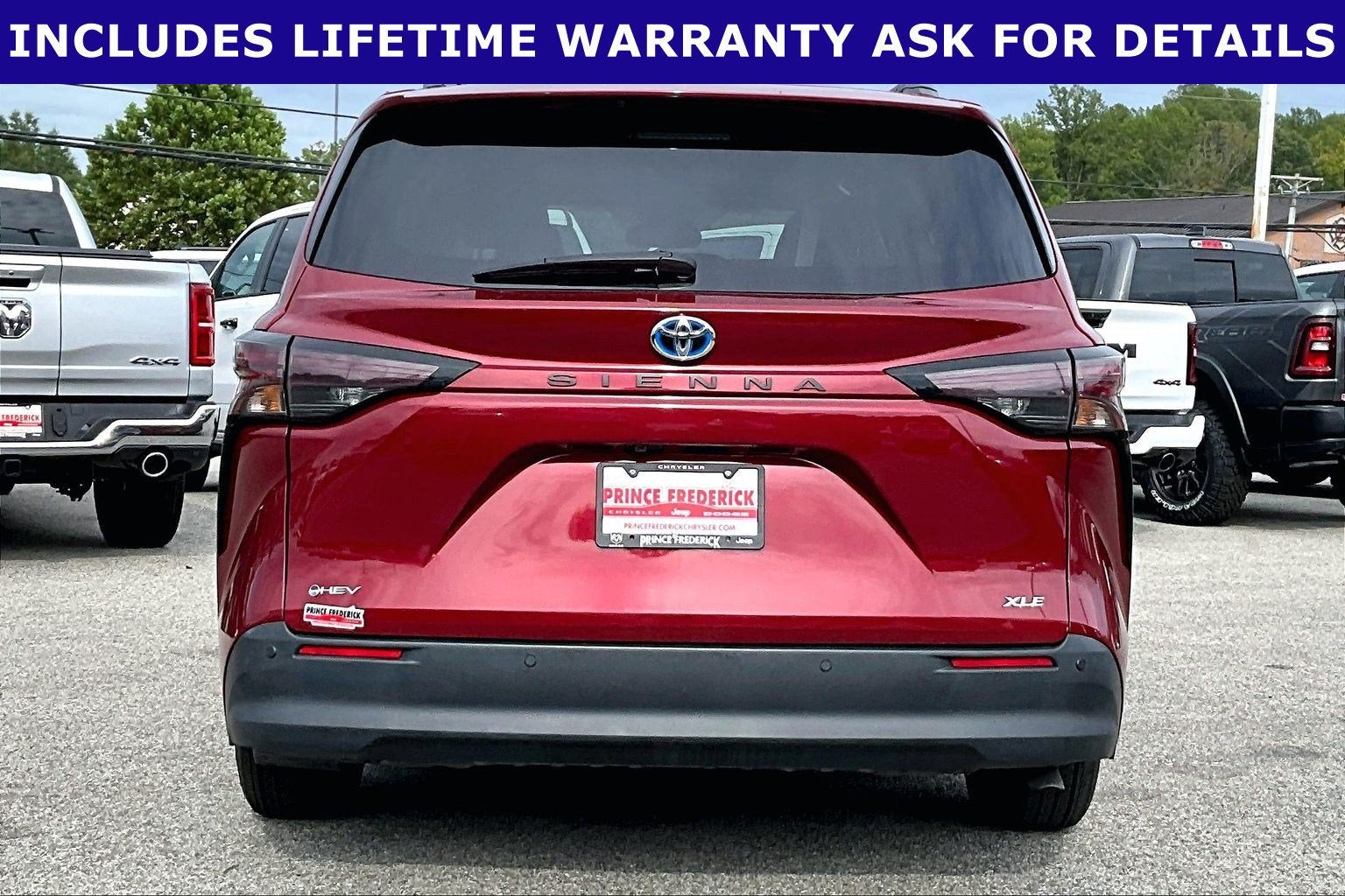 2025 Toyota Sienna XLE