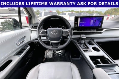 2025 Toyota Sienna XLE