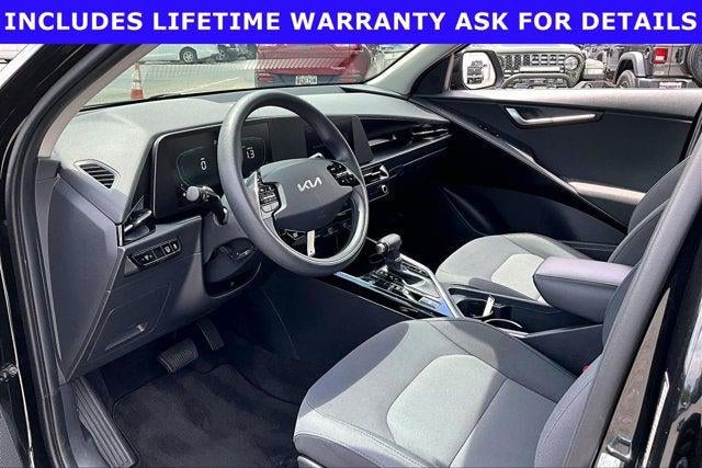 2023 Kia Niro LX