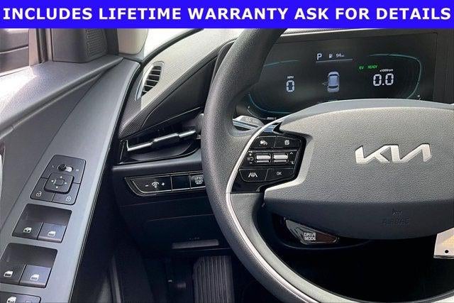 2023 Kia Niro LX