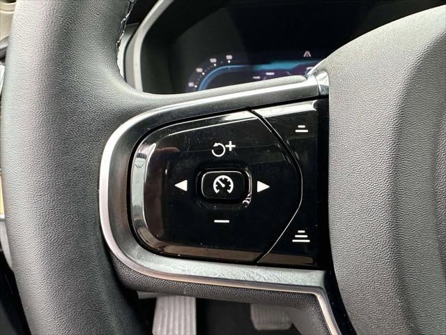 2024 Volvo XC90 B5 Plus Bright Theme