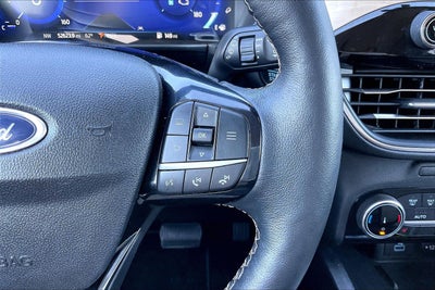 2022 Ford Escape Titanium Hybrid