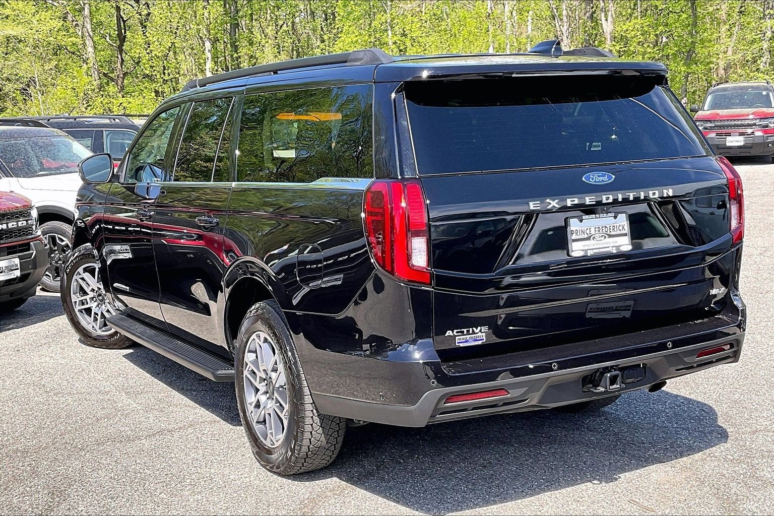 2025 Ford Expedition Max Active