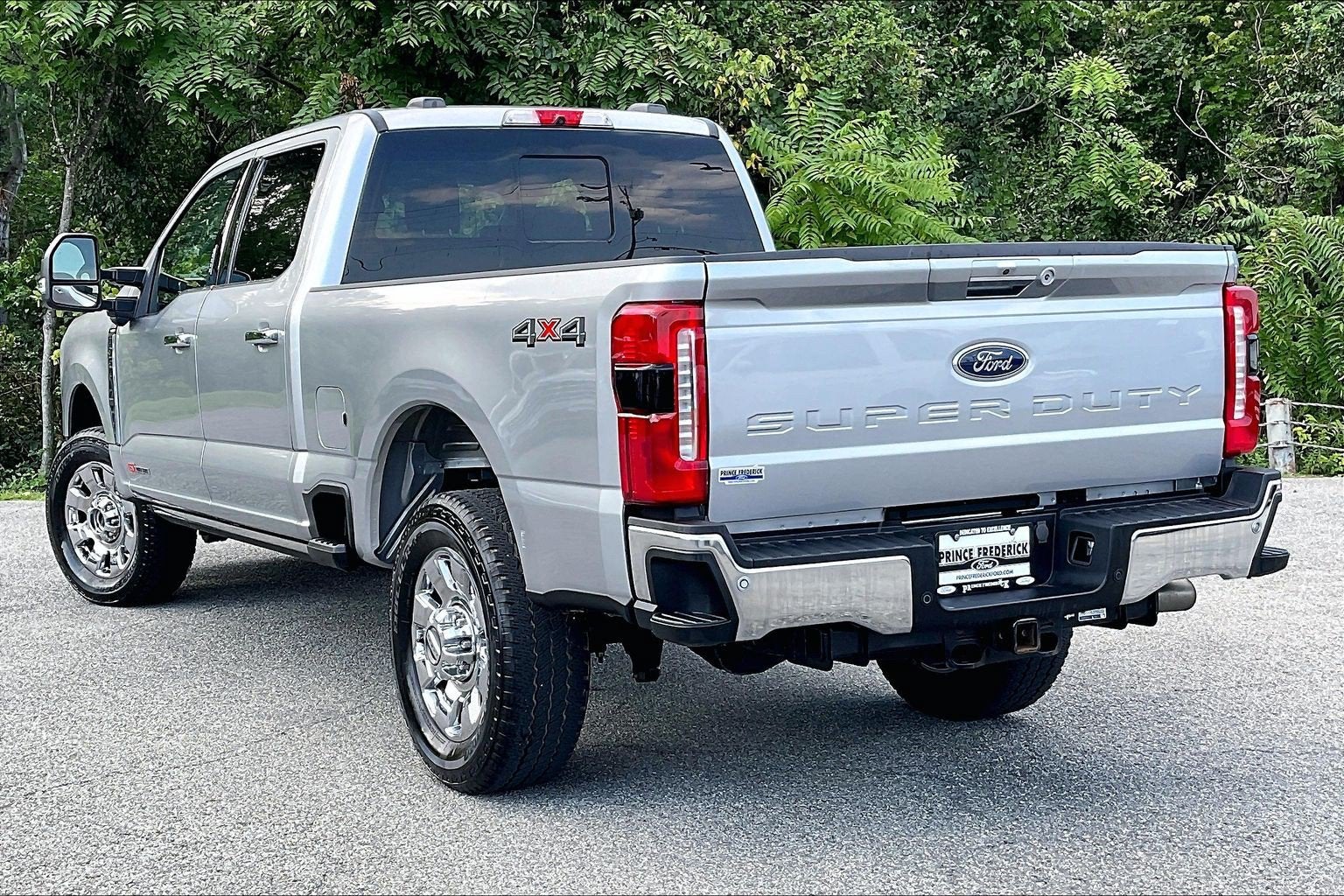2024 Ford Super Duty F-350 SRW LARIAT