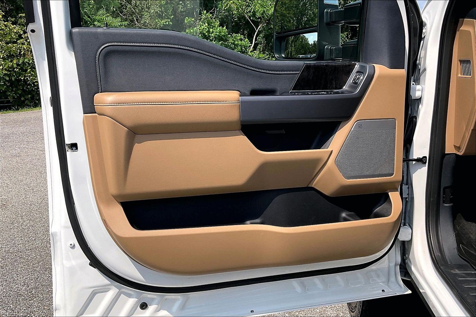 2025 Ford Super Duty F-350 SRW LARIAT