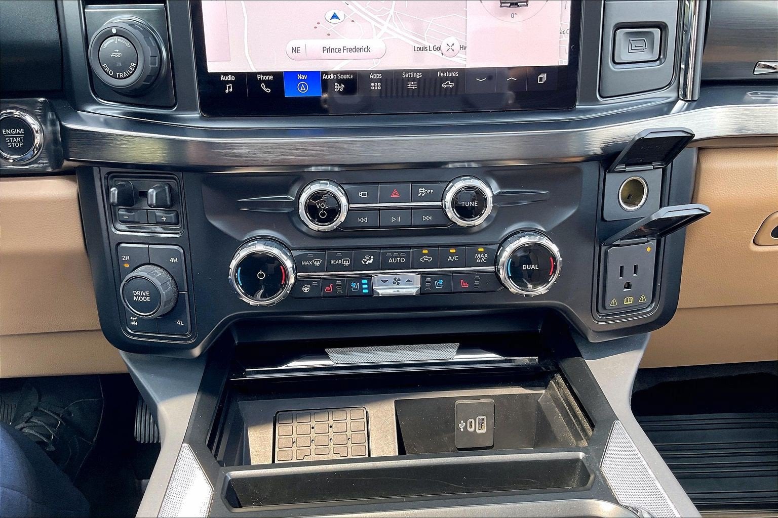 2025 Ford Super Duty F-350 SRW LARIAT