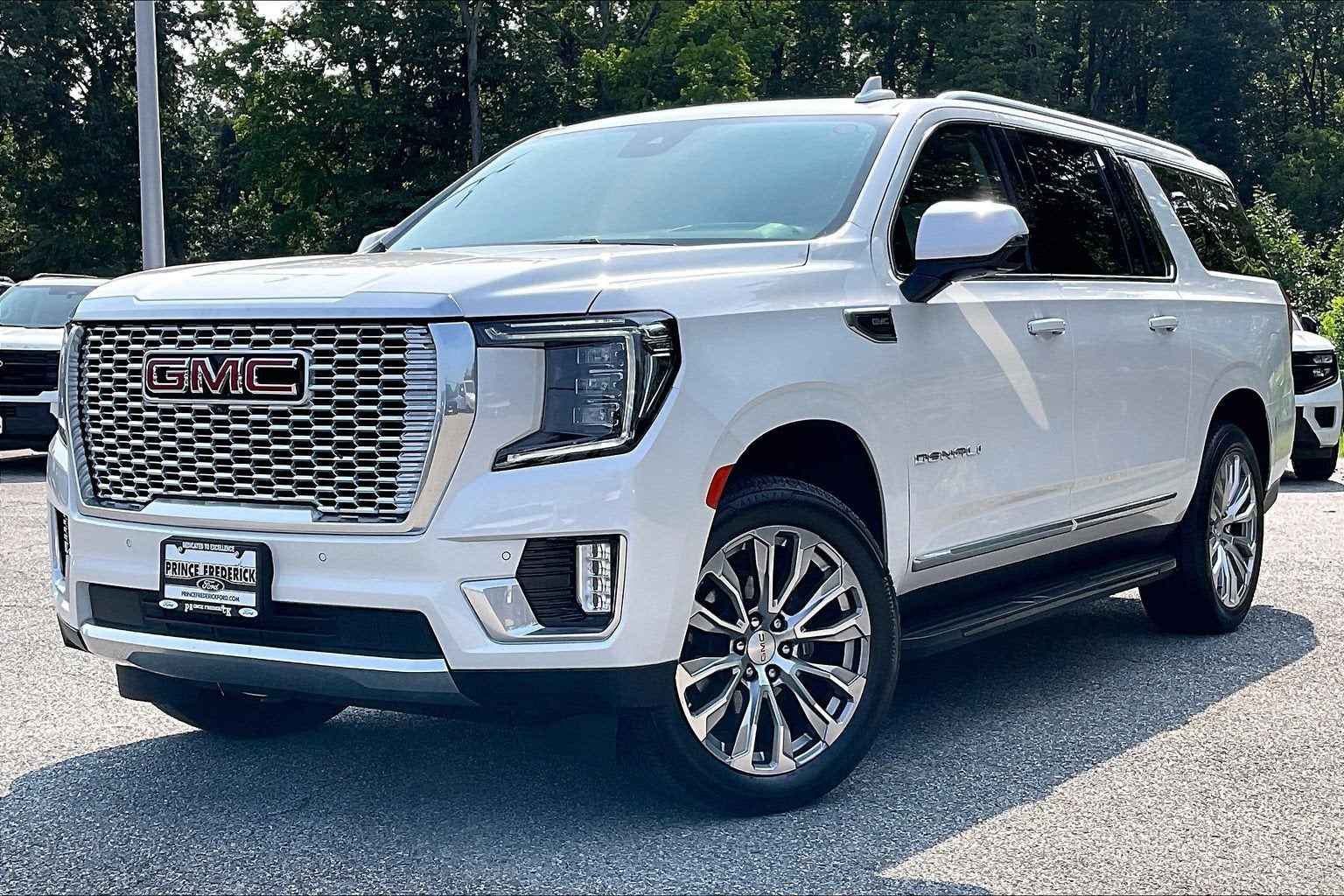 2023 GMC Yukon XL Denali