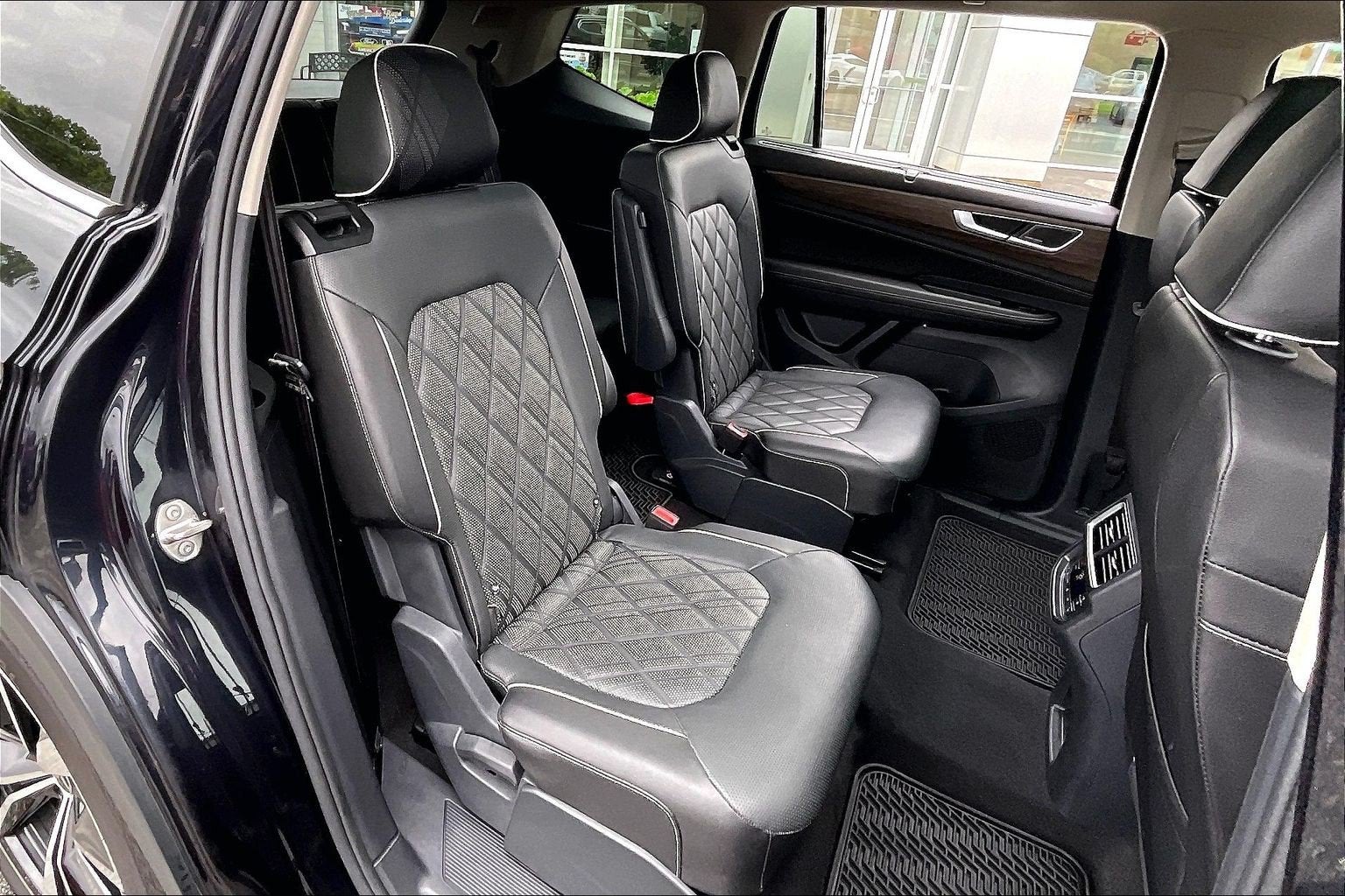 2025 Volkswagen Atlas 2.0T SEL Premium R-Line