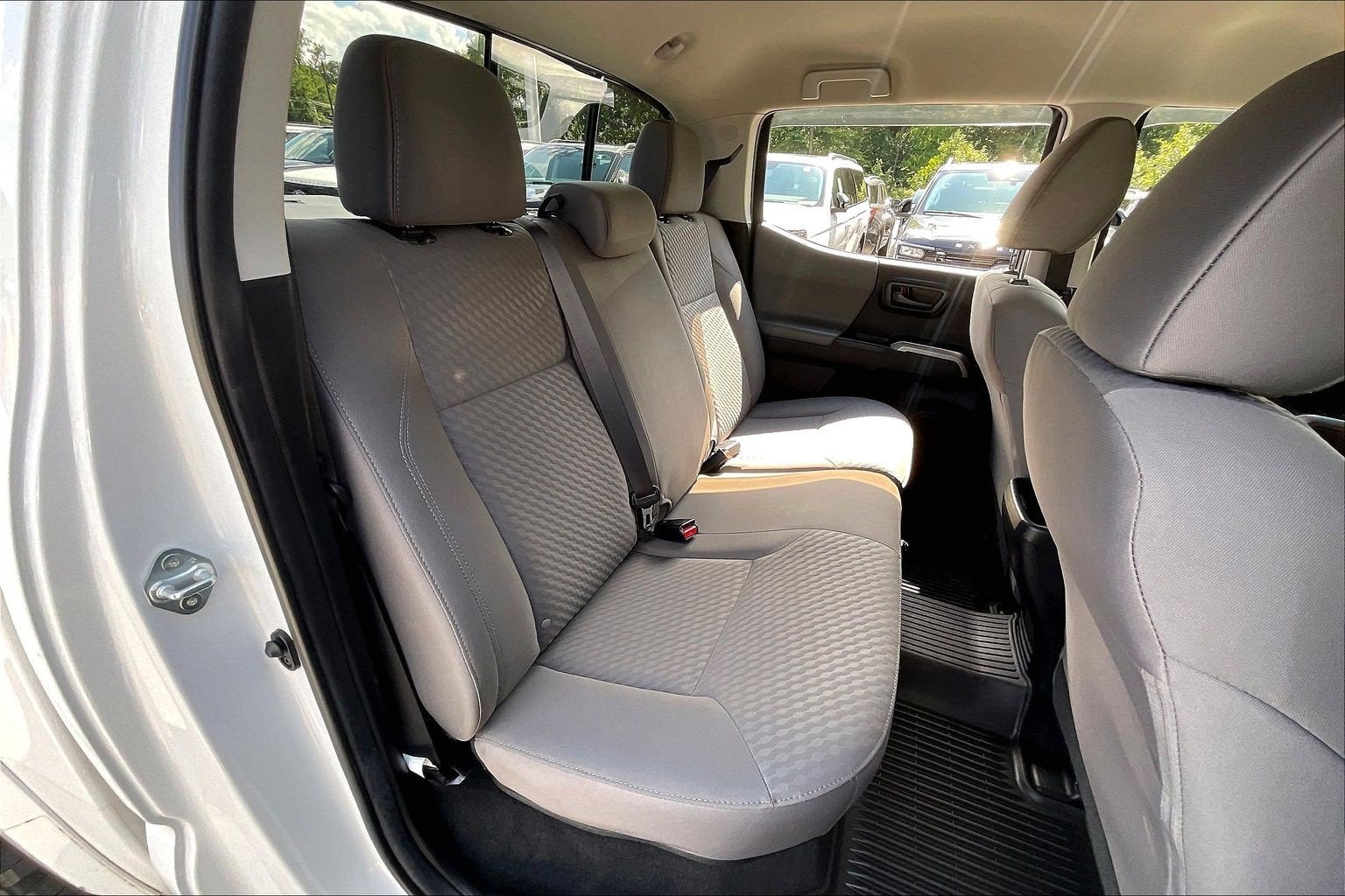 2022 Toyota Tacoma 4WD SR5
