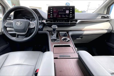 2021 Toyota Sienna XLE