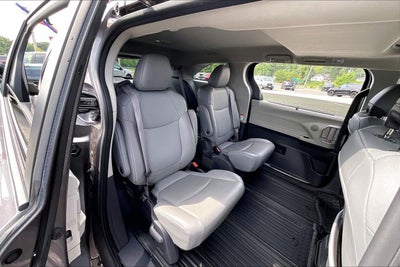 2021 Toyota Sienna XLE
