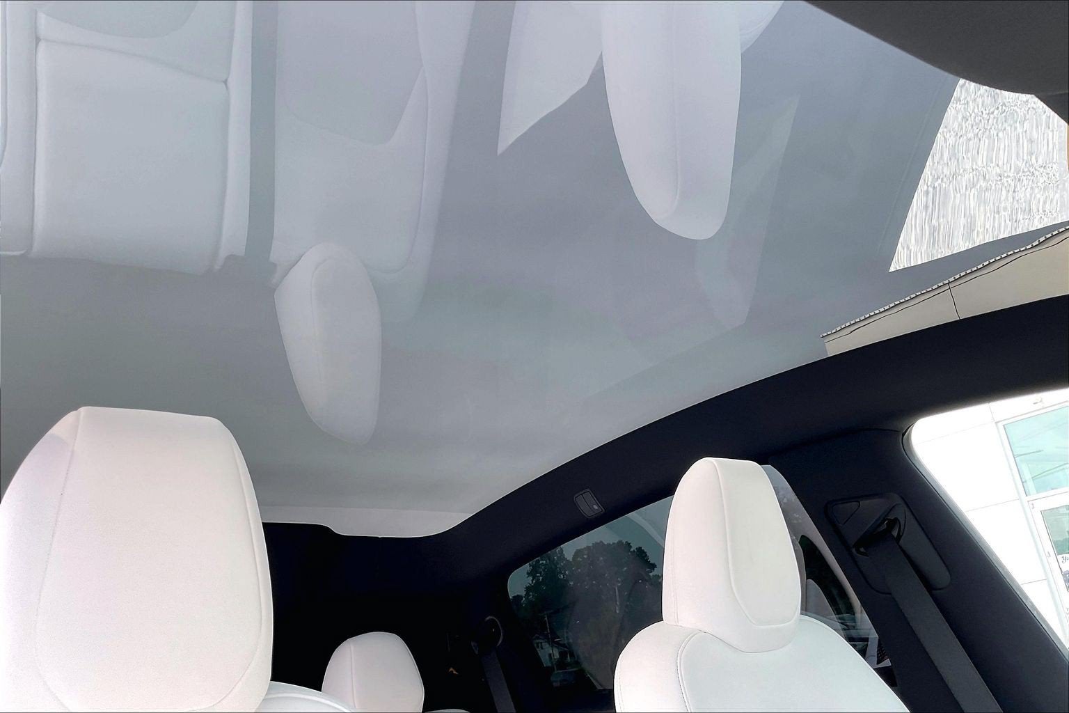 2026 Tesla Model Y AWD