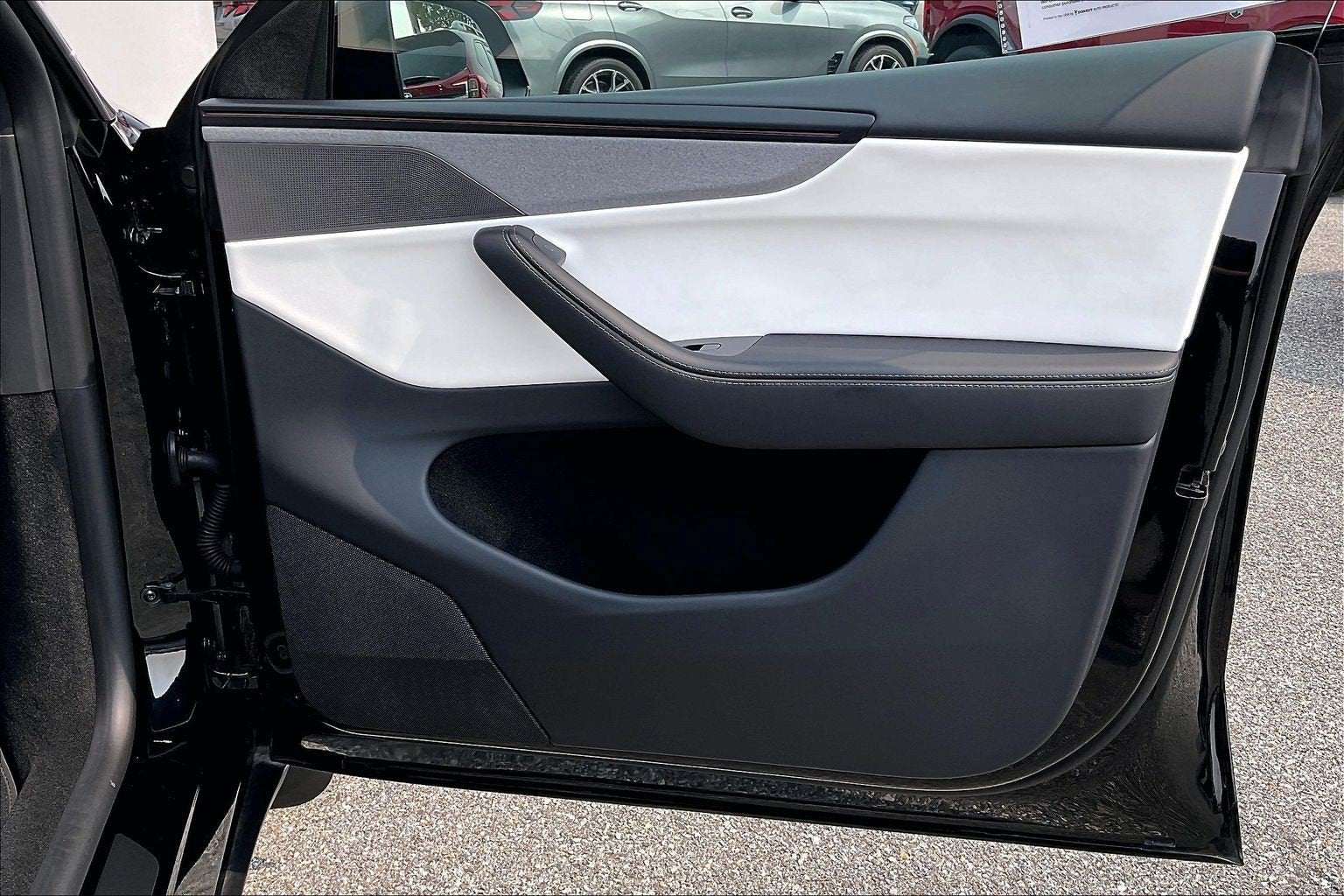 2026 Tesla Model Y AWD