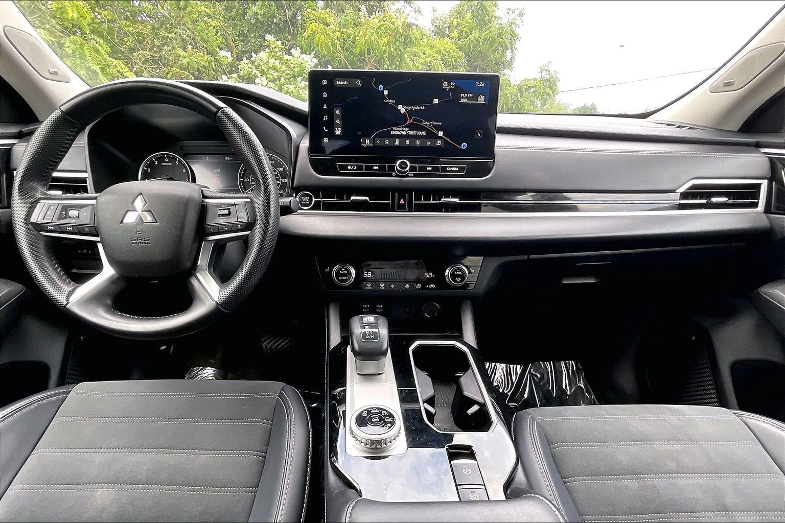 2025 Mitsubishi Outlander SE