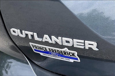 2025 Mitsubishi Outlander SE