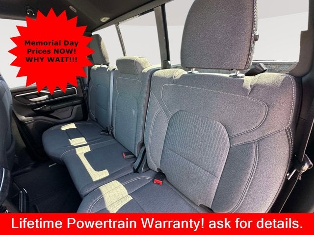 2022 RAM 1500 Big Horn Quad Cab 4x4 6'4' Box