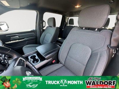 2022 RAM 1500 Big Horn Crew Cab 4x4 5'7' Box