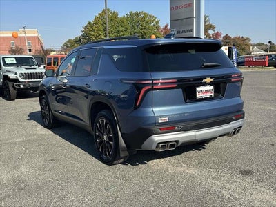 2025 Chevrolet Traverse AWD LT