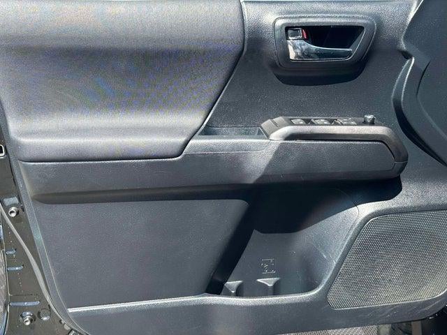 2017 Toyota Tacoma SR V6